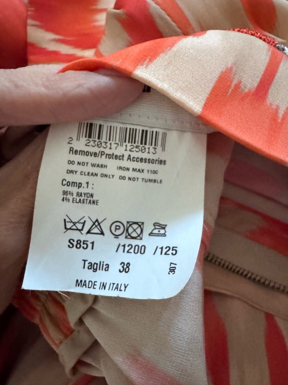Printed Wide-Leg Trousers in Coral Ikat - Picture 4 of 4